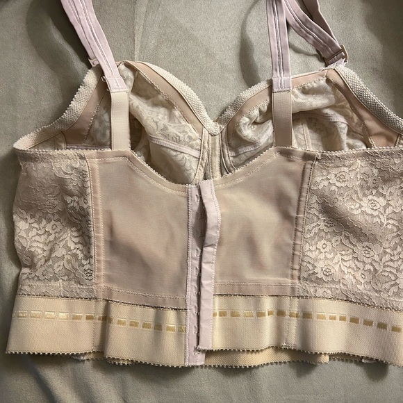 Vintage Corset bra - Picture 2 of 5
